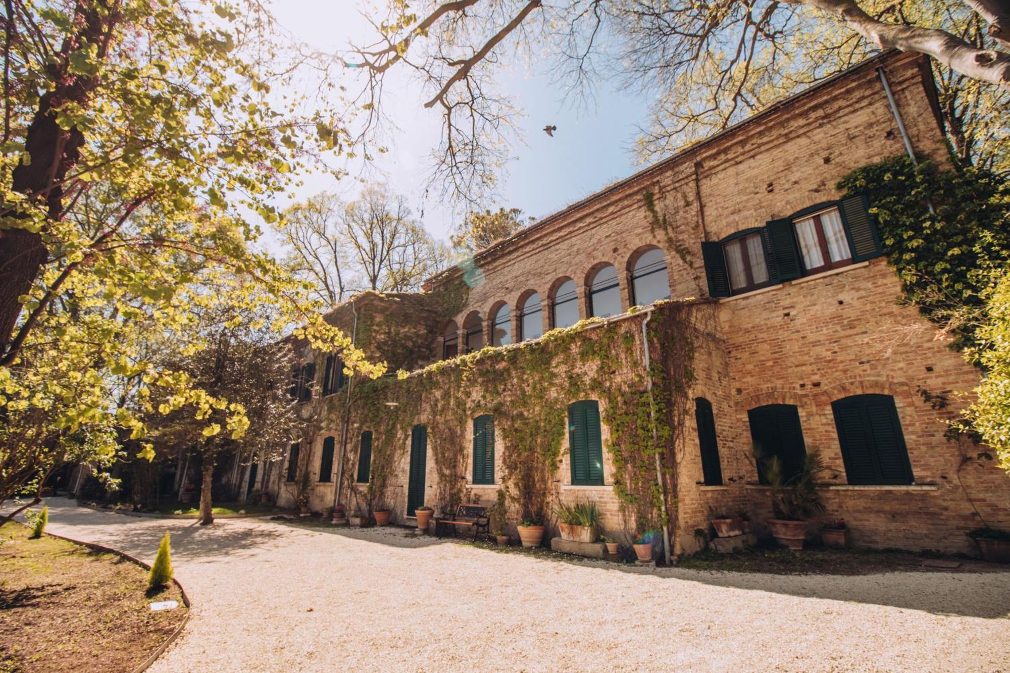 The Baron'S Estate Otel Torre de' Passeri Dış mekan fotoğraf