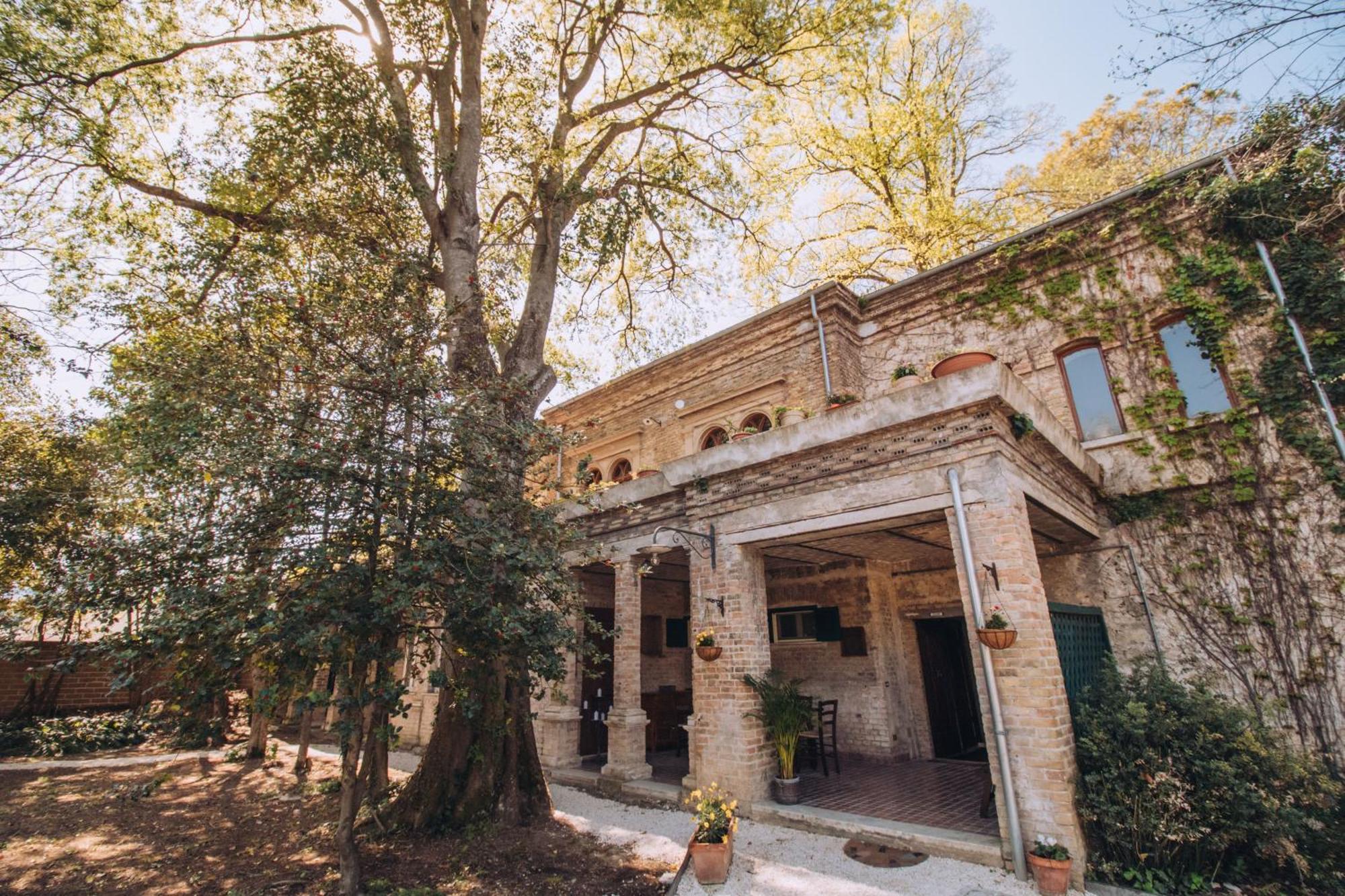 The Baron'S Estate Otel Torre de' Passeri Dış mekan fotoğraf